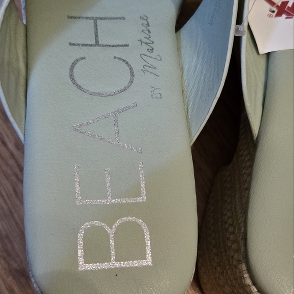 Beach by Matisse. Nellie Platform Sandal. Sage Green - Picture 3 of 4